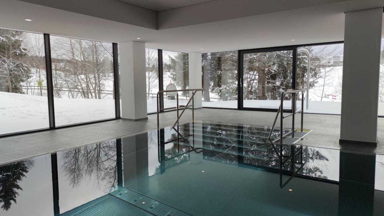 Studio 20Qm Mit Balkon Und Innenpool - 22010 Шлухзе Екстер'єр фото